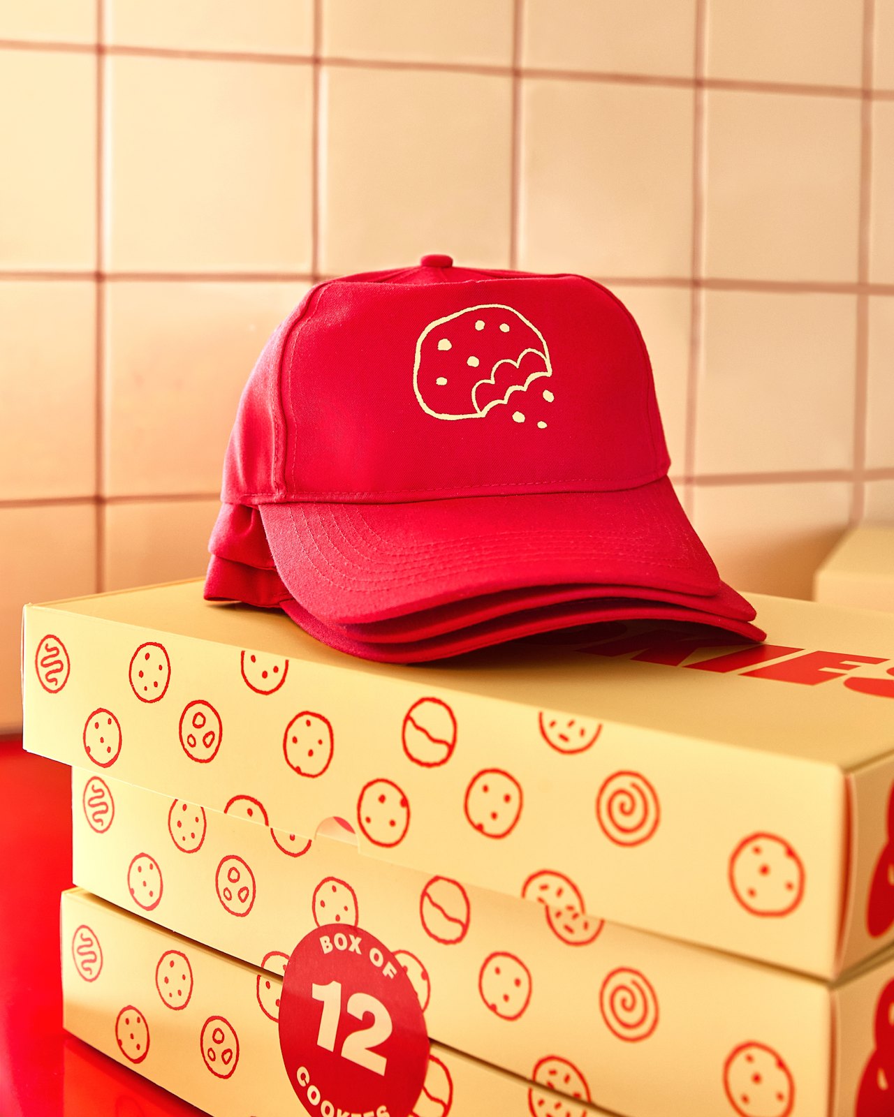 &Cookies red cap and patterned cookie box